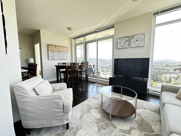 Property Photo: 2955 Atlantic Avenue 2709 BC V3B 0H9