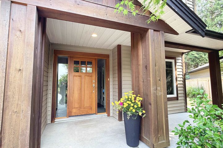 Property Photo:  4995 Bay Road  BC V7Z 0E9 