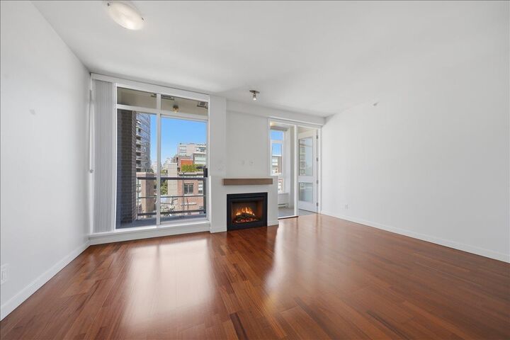 Property Photo: 2055 Yukon Street 306 BC V5Y 4B7