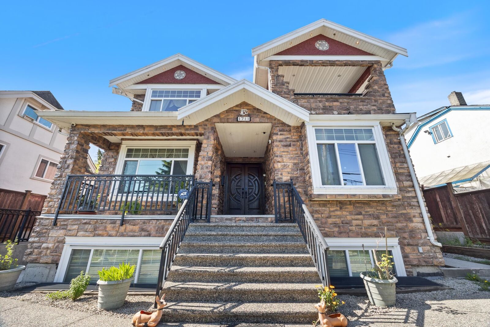 Property Photo: 1711 Sixth Avenue BC V3M 2C8
