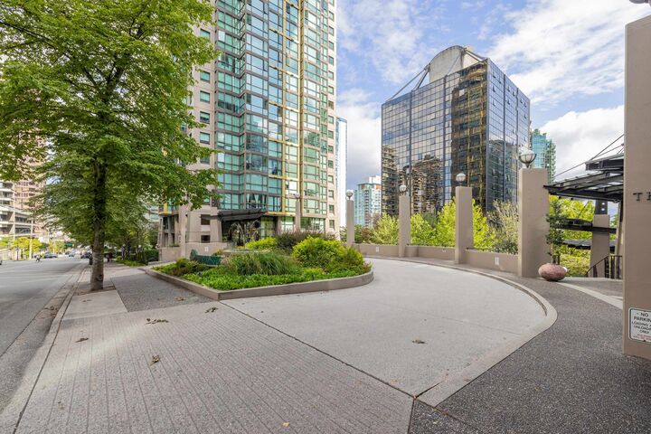 Property Photo: 1367 Alberni Street 411 BC V6E 4R9