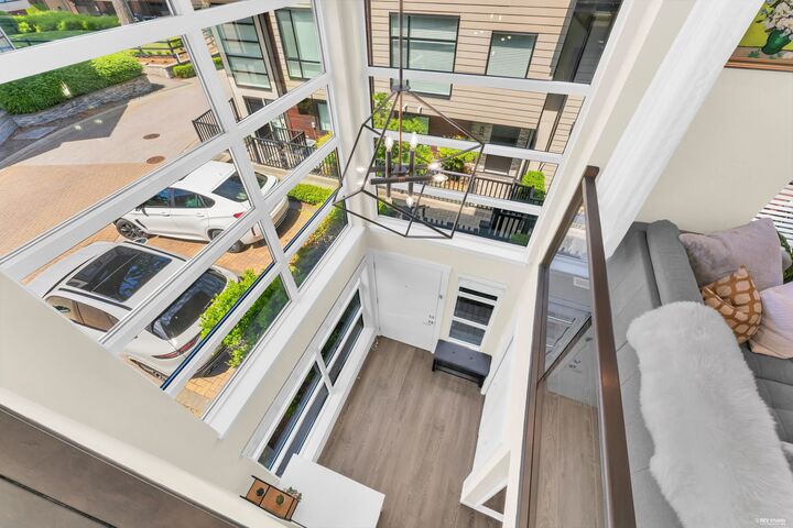 Property Photo: 15688 28 Avenue 17 BC V3Z 0N1