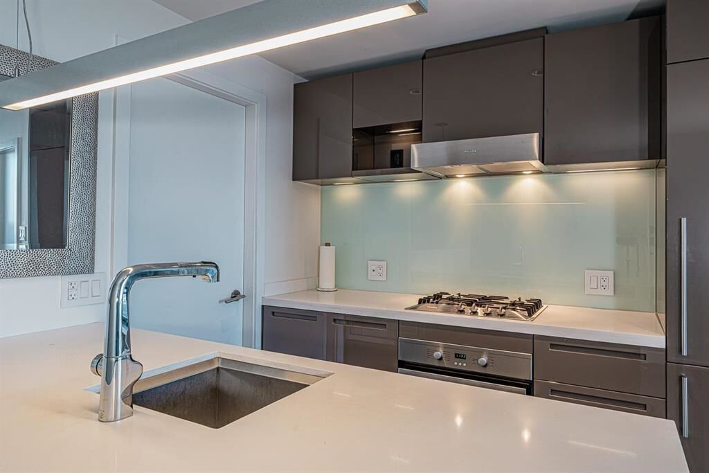 Property Photo:  777 Richards Street 4701  BC V6B 0M6 