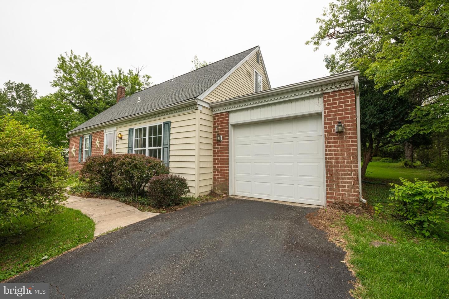 Property Photo:  134 Primrose Lane  PA 19464 