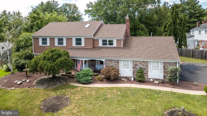 Property Photo:  103 Tanglebrook  PA 18966 