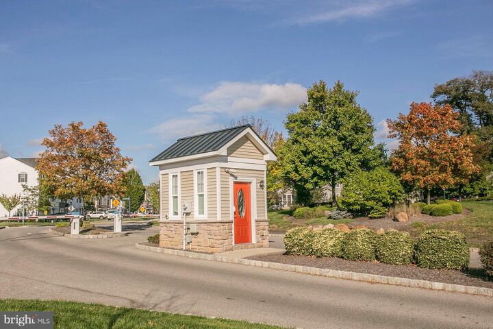 Property Photo:  244 Macdonald Avenue 16  PA 19095 