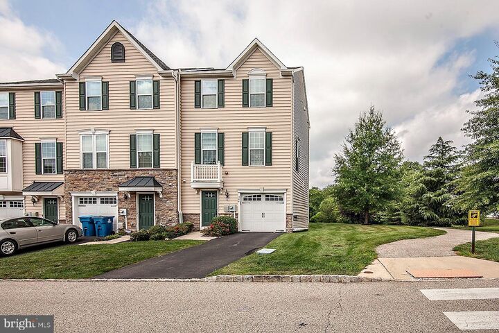 Property Photo:  244 Macdonald Avenue 16  PA 19095 
