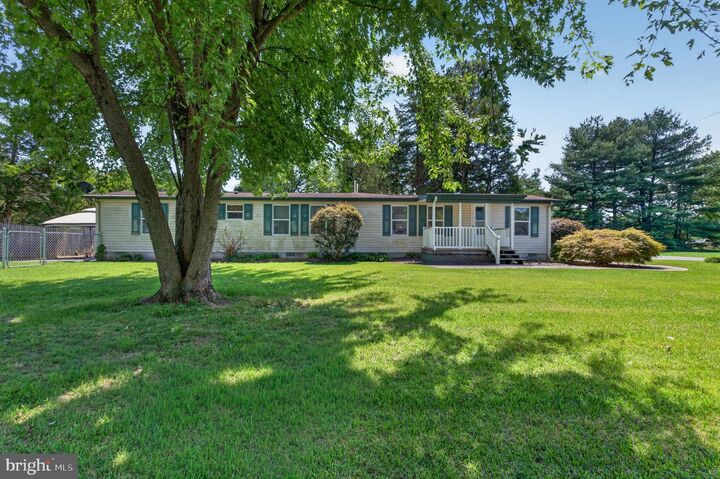 Property Photo: 218 Poplar Street DE 19946