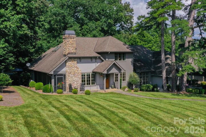 Property Photo:  6 Jasmine Lane  NC 28712 