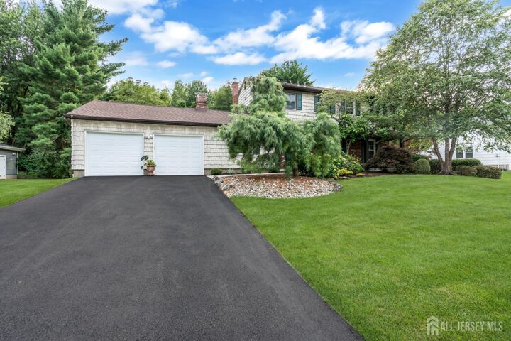 Property Photo:  58 Valley Forge Drive  NJ 08816 