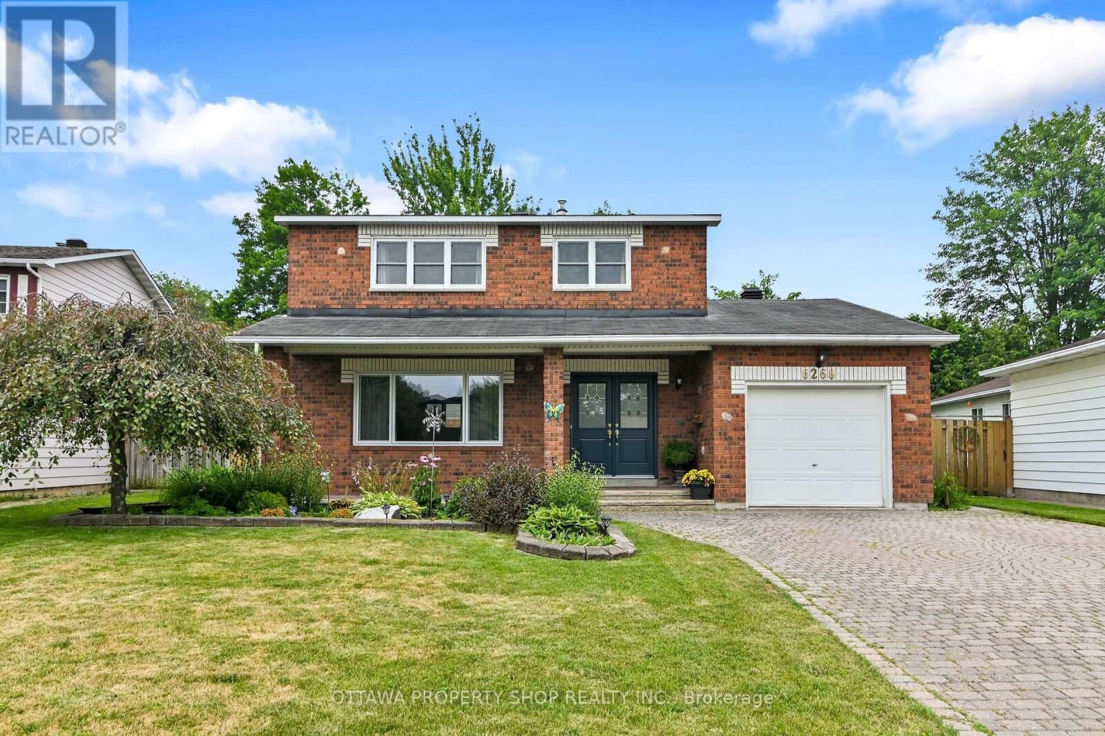 Property Photo: 6268 Steamer Lane ON K1C 1C9