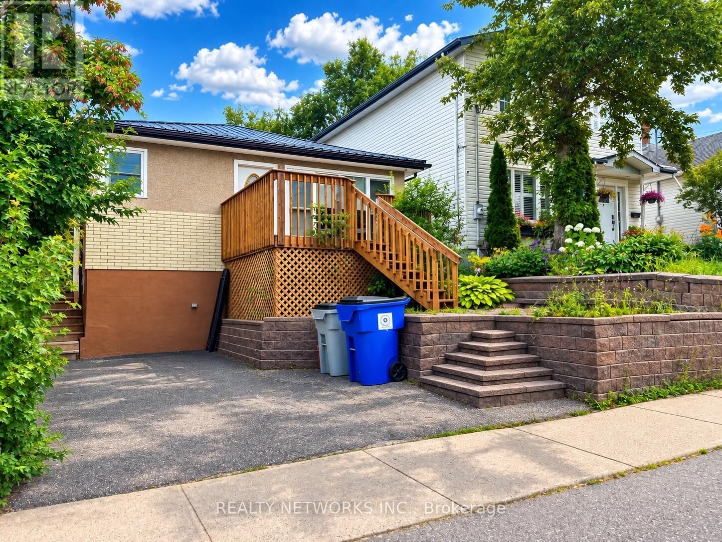 Property Photo: 464 Hart Street ON P4N 6X4