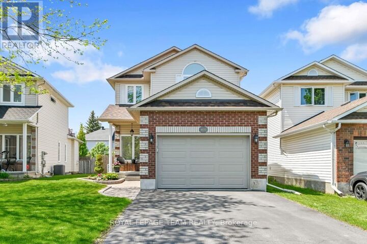 Property Photo: 4121 Wolfe Point Way ON K1V 1P4