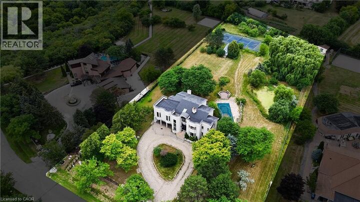 Property Photo:  10 Merrydale Court  ON L6P 0H4 