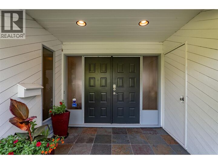 Property Photo: 1809 Breakenridge Court BC V2E 1W9