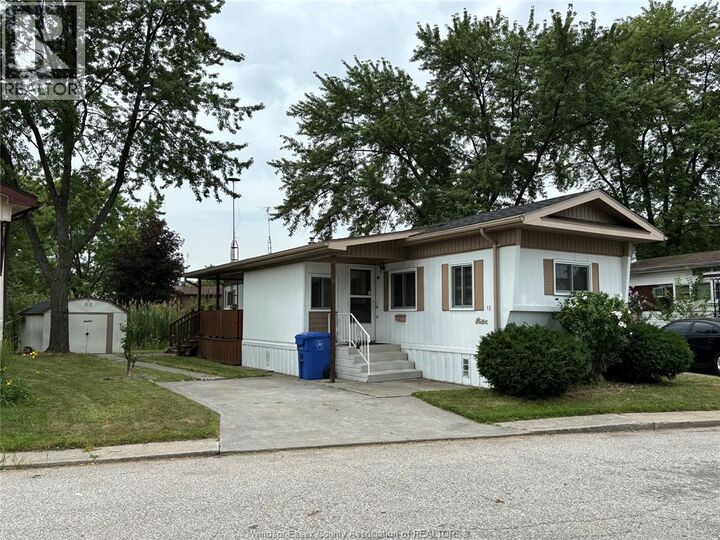 Property Photo:  15 Wilder South  ON N8N 2T1 