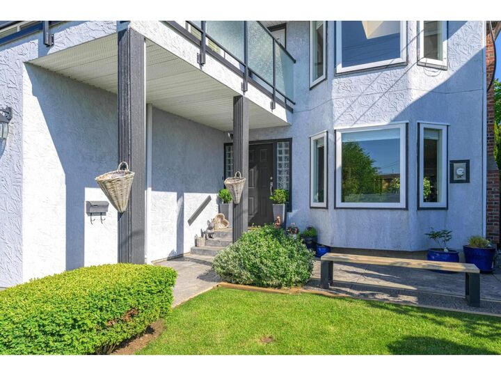 Property Photo:  15627 Buena Vista Avenue  BC V4B 1Z3 