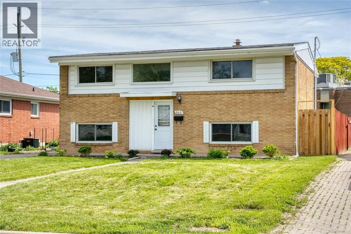 Property Photo: 962 Watson ON N8S 3T2