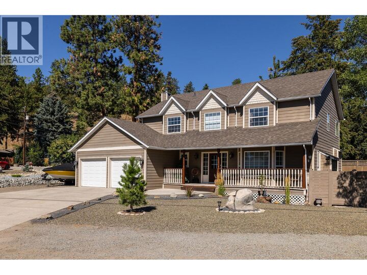 Property Photo: 4210 6th Avenue BC V0H 1X5