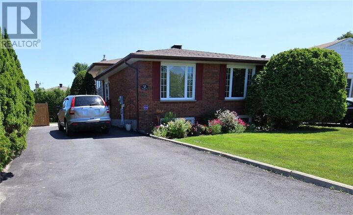Property Photo:  1556 Yarmouth Street  ON P3A 5A6 