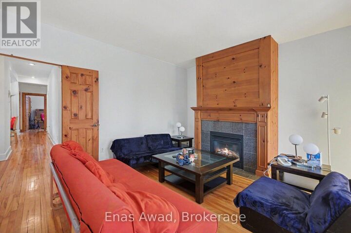 Property Photo:  12 Somerset Street West  ON K2P 0H4 