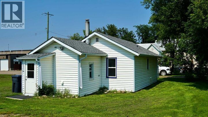 Property Photo: 4906 49 Avenue AB T0B 1G0