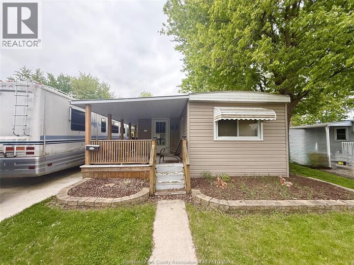 Property Photo: 117 Steven Court ON N8M 2A2