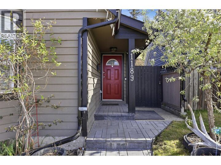 Photo de la propriété:  1189 Howe Road  BC V1S 1M4 