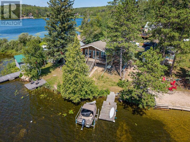 Property Photo: 80 Bay Point Rd, Crest Resort Longbow Lake ON P0X 1H0
