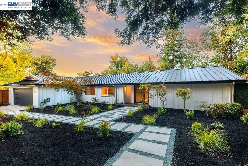 Property Photo: 900 Kirkcrest Rd CA 94507