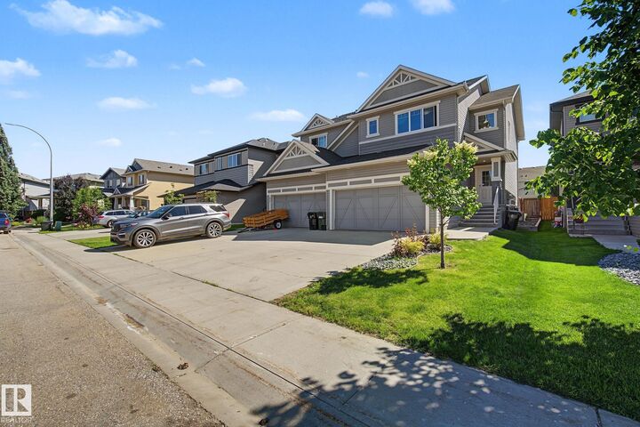 Property Photo: 29 Hudson Cove AB T7X 0R8