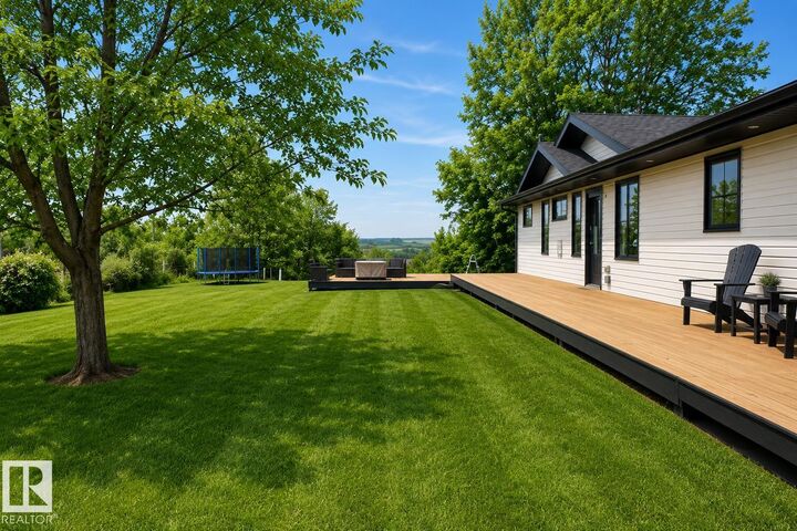 Property Photo: 2508 Twp Road 513 AB T7Y 3H8