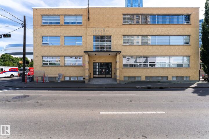 Property Photo:  10355 105 Street NW 201  AB T5J 1E8 