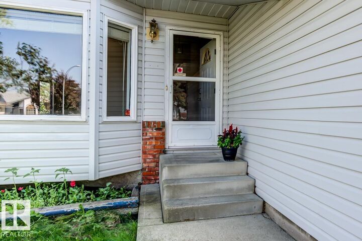 Property Photo:  3908 28 Avenue NW  AB T6L 6E4 