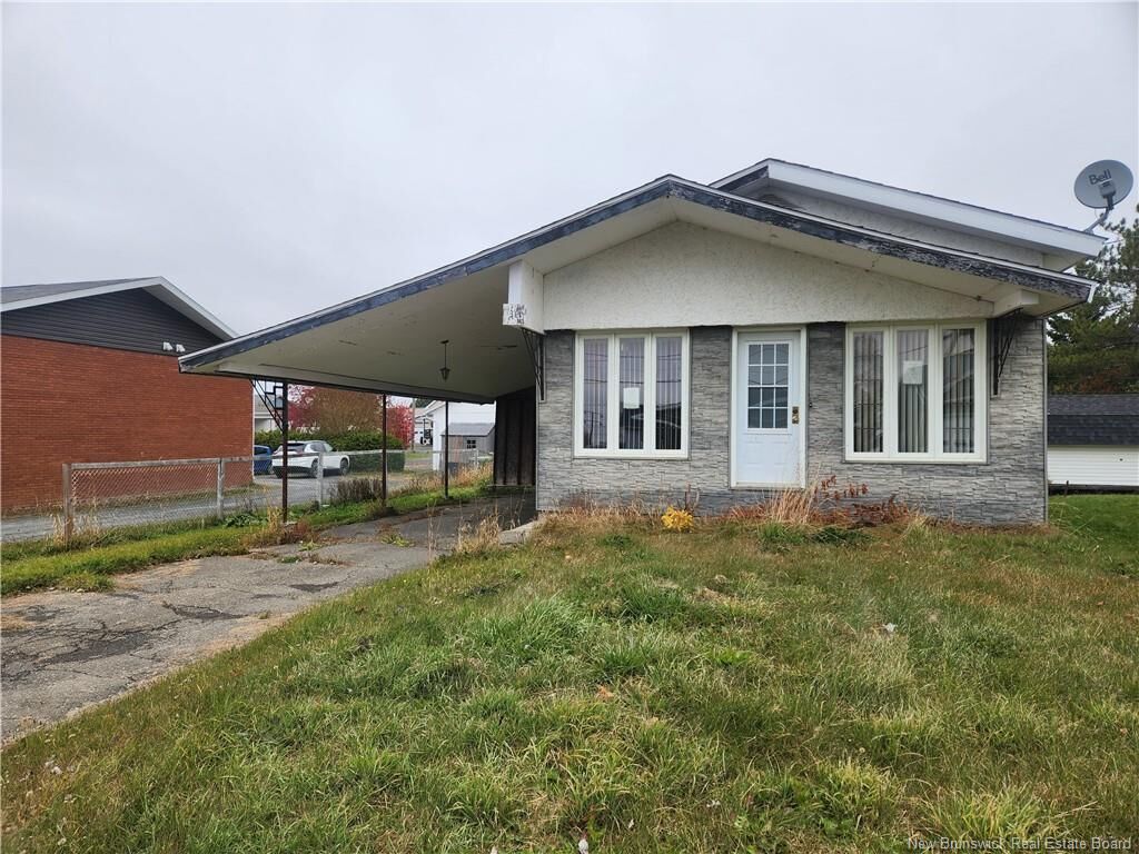 Property Photo: 32 Rue Pelletier NB E8A 1Y1