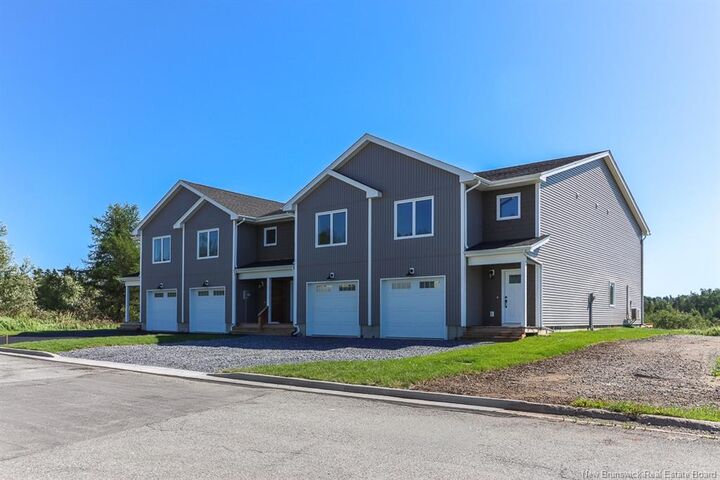 Property Photo:  43 Downsview Drive  NB E2M 7X4 