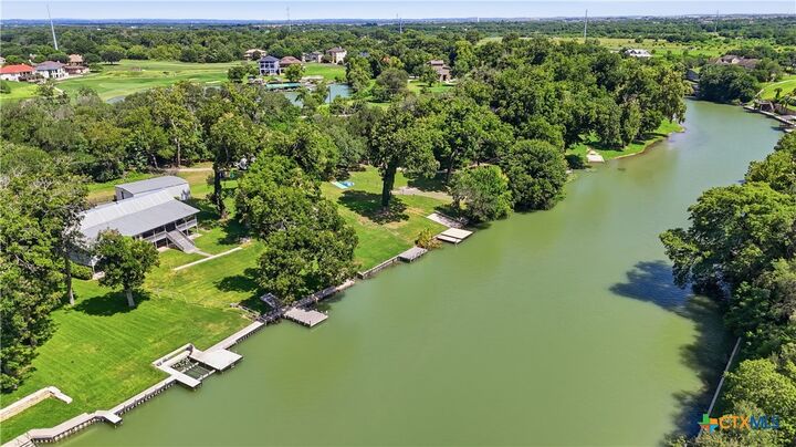 Property Photo: 302 Shangrila Lane TX 78130