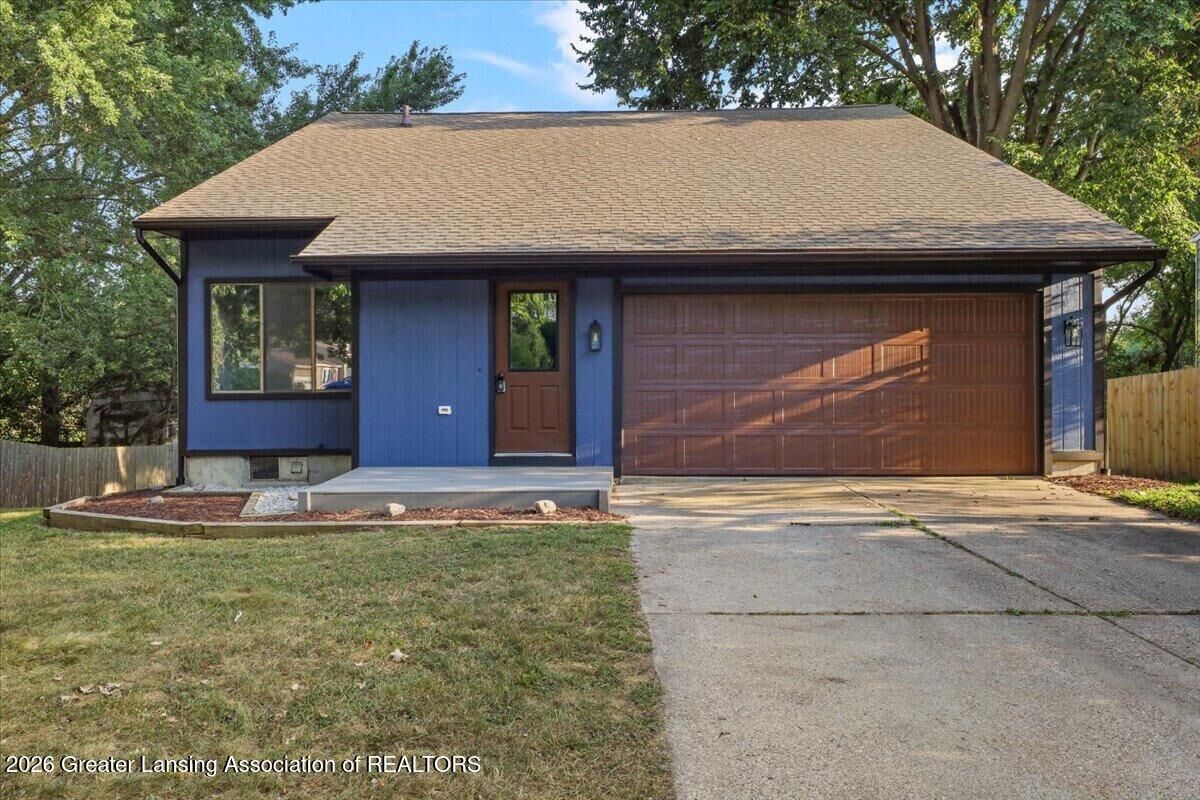 Property Photo: 1829 Crest Street MI 48840