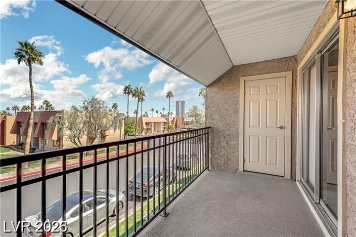 Property Photo: 5314 River Glen Drive 288 NV 89103