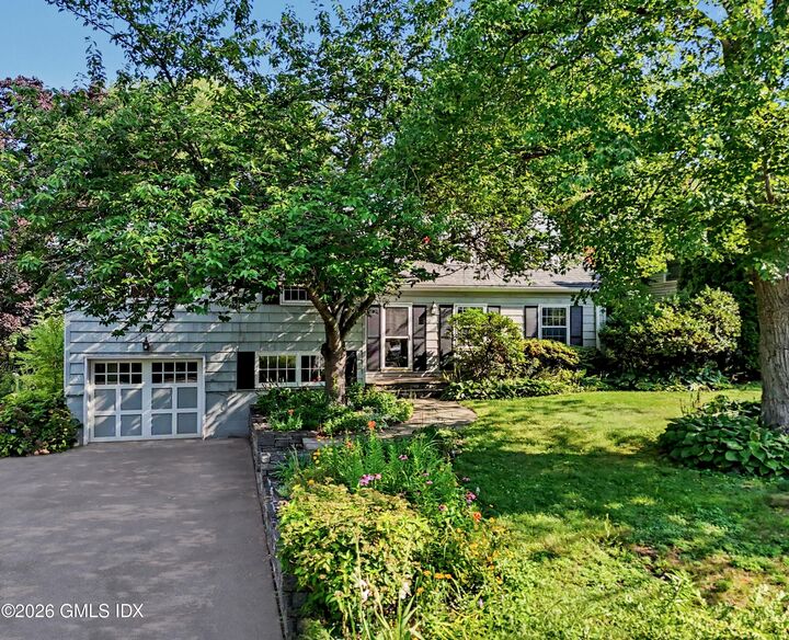 Property Photo:  5 Bayside Terrace  CT 06878 