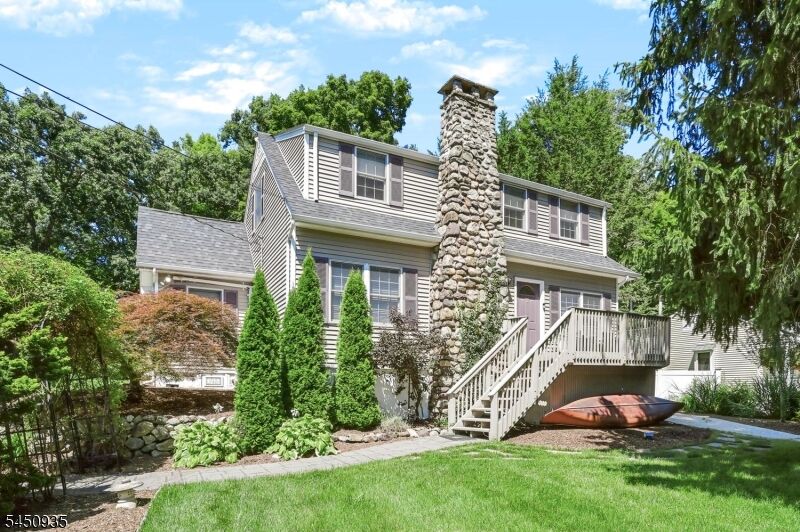 Property Photo:  20 The Loop  NJ 07456 