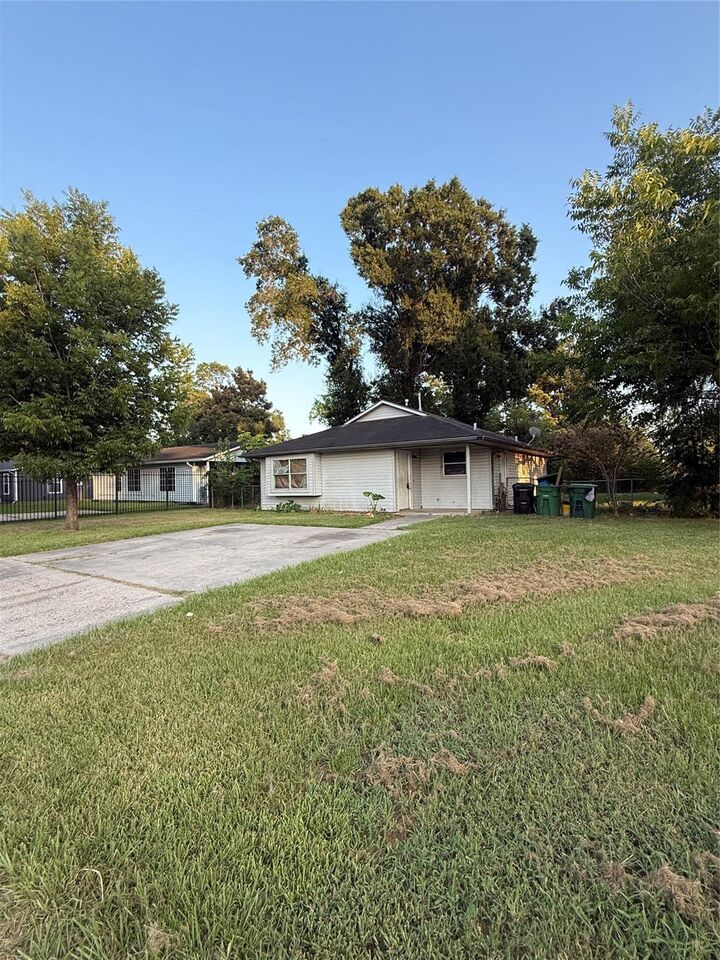 Property Photo:  9318 Sterlingshire Street  TX 77078 