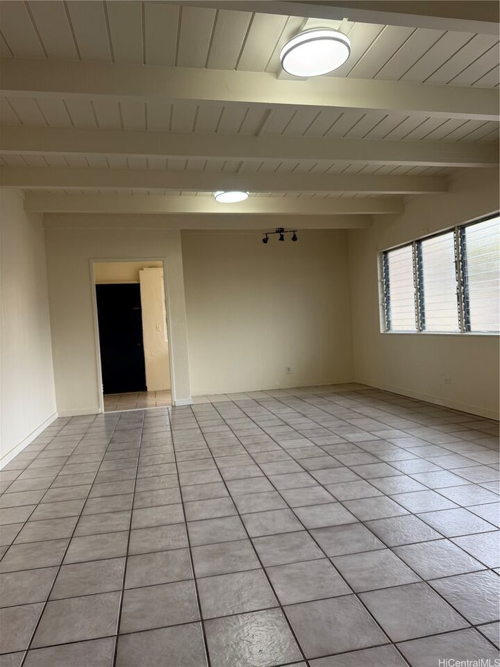 Property Photo: 92-772 Maalili Place HI 96707