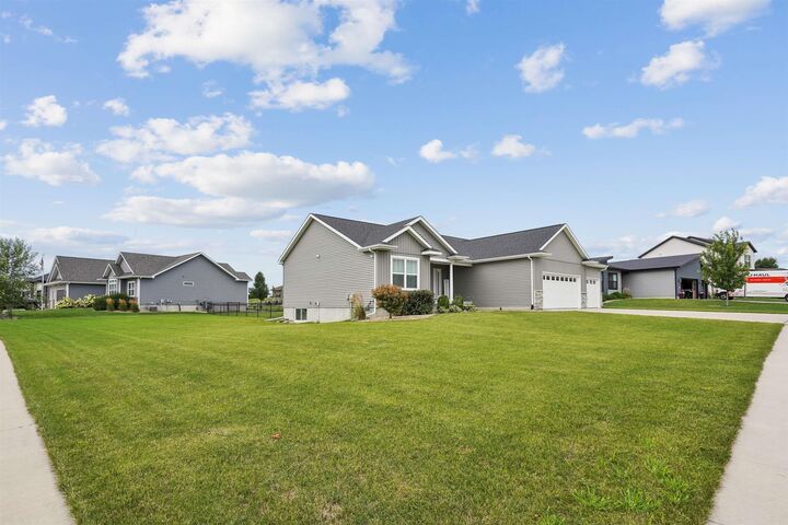 Property Photo:  1443 Audubon Drive  IA 50701 
