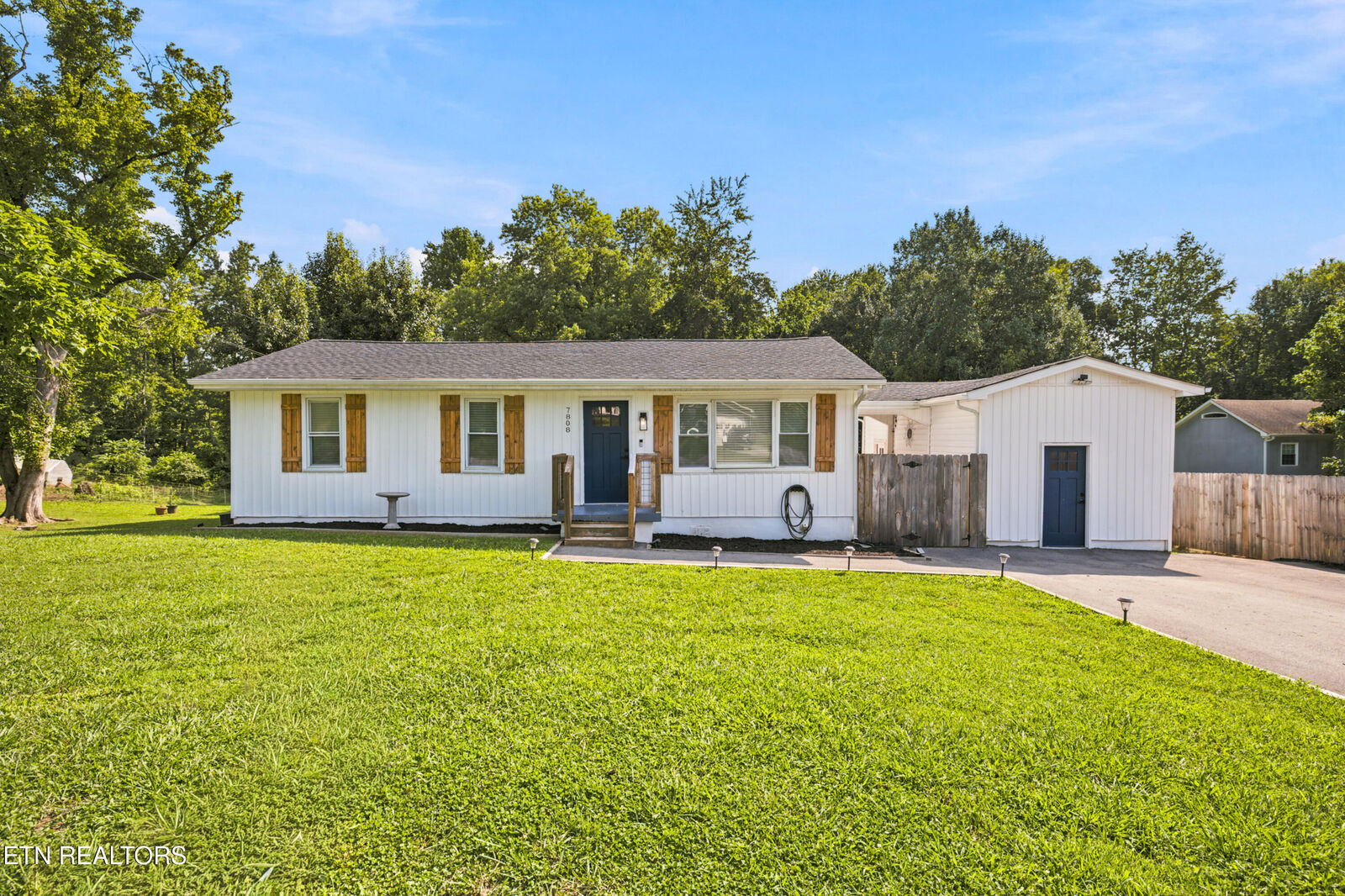 Property Photo: 7808 Wise Lane TN 37920