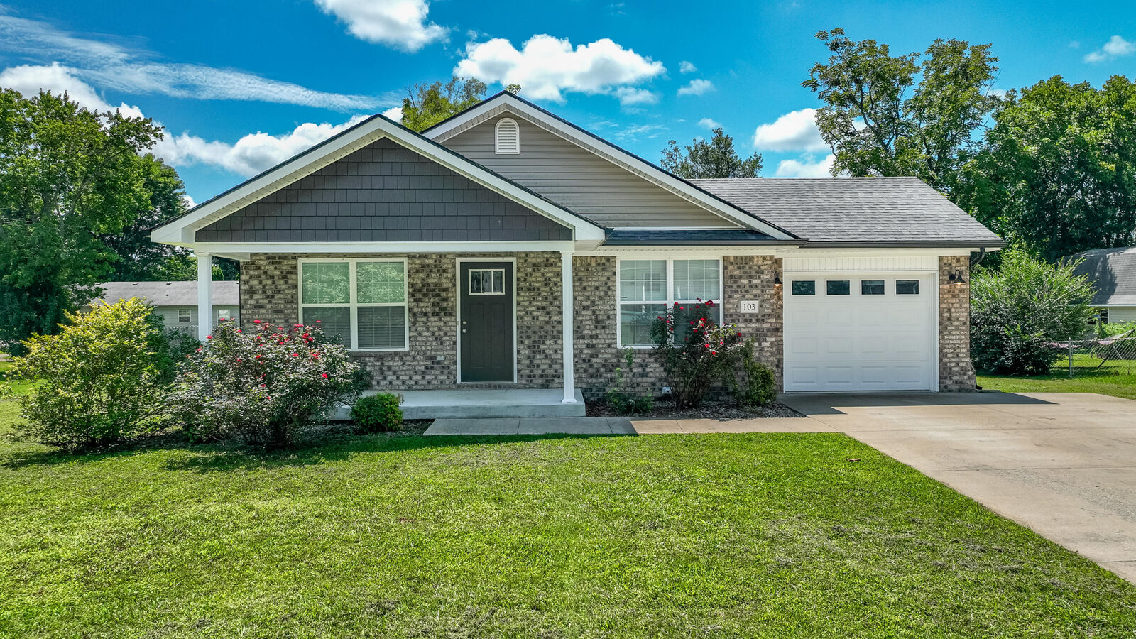 Property Photo:  103 Davis Street  KY 40403 
