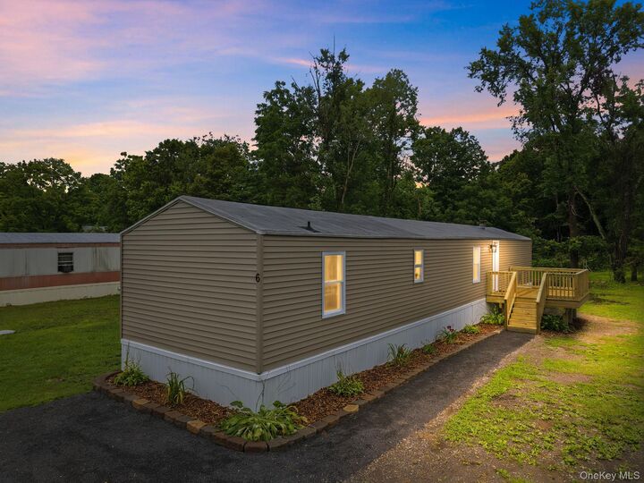 Property Photo:  363 Mettacahonts 6  NY 12404 