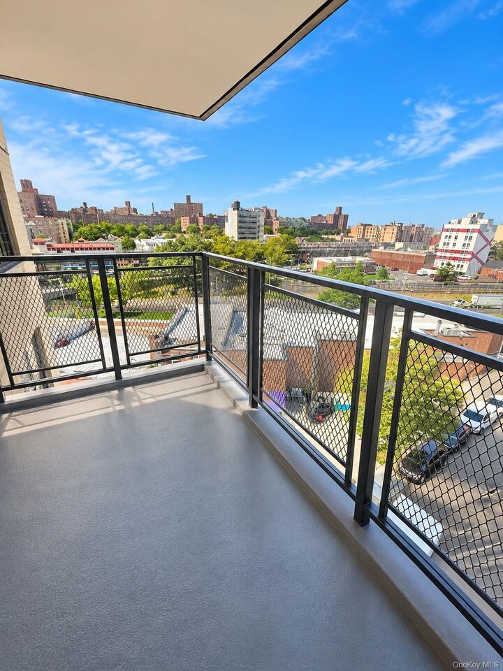 Property Photo: 1966 Newbold Avenue 709 NY 10472