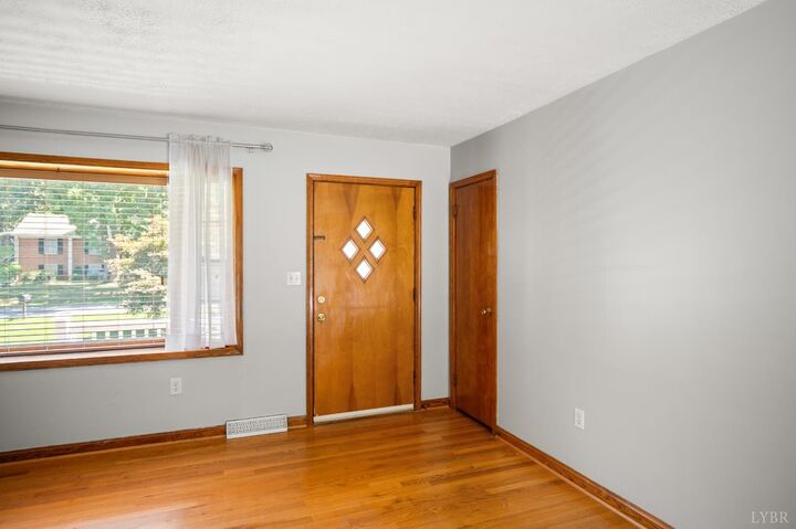 Property Photo:  128 Lynview Drive  VA 24502 