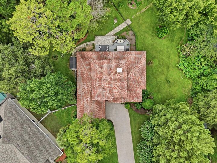 Property Photo:  315 W Blue Water Edge Drive  FL 32736 